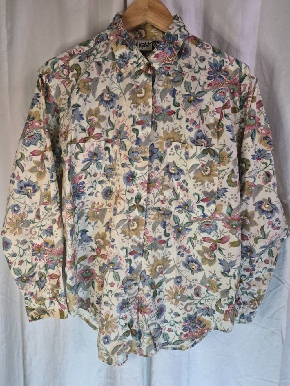 Krazy Kat Medium Floral Vintage Button Up Cottage Country Classic Colorful Top